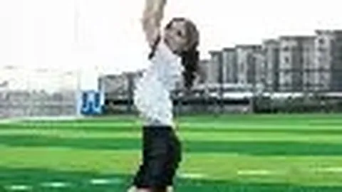 女星秀曲线照引争议，正面回应：未曾出卖身体！